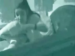 Blondynka liże darmowe seksi cipkę i pieprzy się w pochwie