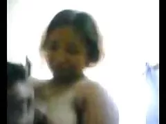 Dziewczyna z laską pod darmowy filmik sex prysznicem