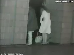 Potwór porno dla dorosłych za darmo robot w tym samym czasie ucieka od kobiety we wszystkie dziury i skrzynie też