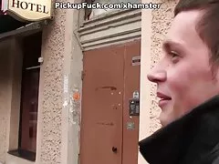 Koleś wymiotuje dziewice dziewice pod nadzorem zboczonego lekarza dobry darmowy sex