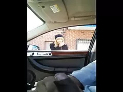 Związany i przeklęty nieznajomych w darmowy tv sex leśnym domu